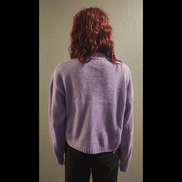 Beautiful Daisy Knit Cardigan - Picture 6 of 16